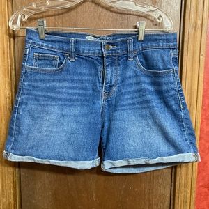 Old Navy Sweetheart jean shorts